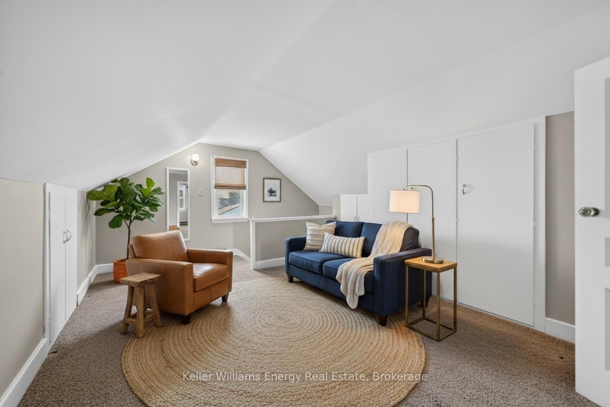 7 Maple Avenue • Prince Edward County, ON photo 39