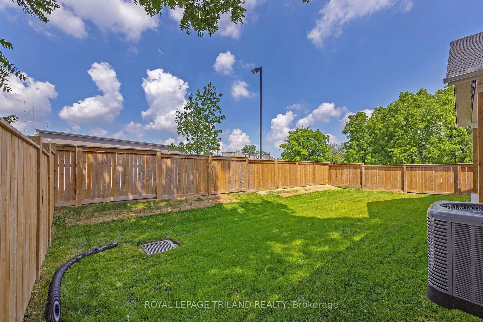 193 Catherine Street • North Middlesex, ON photo 39