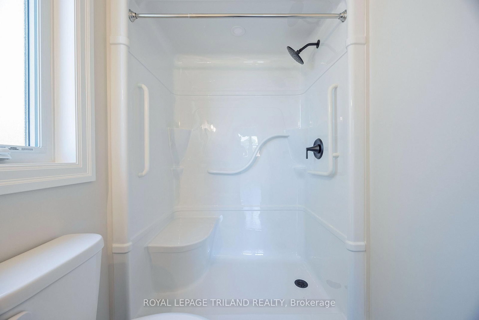 189 Catherine Street • North Middlesex, ON photo 23