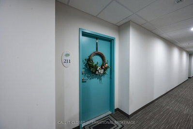 100 The Promenade • #211 • Central Elgin, ON photo 4