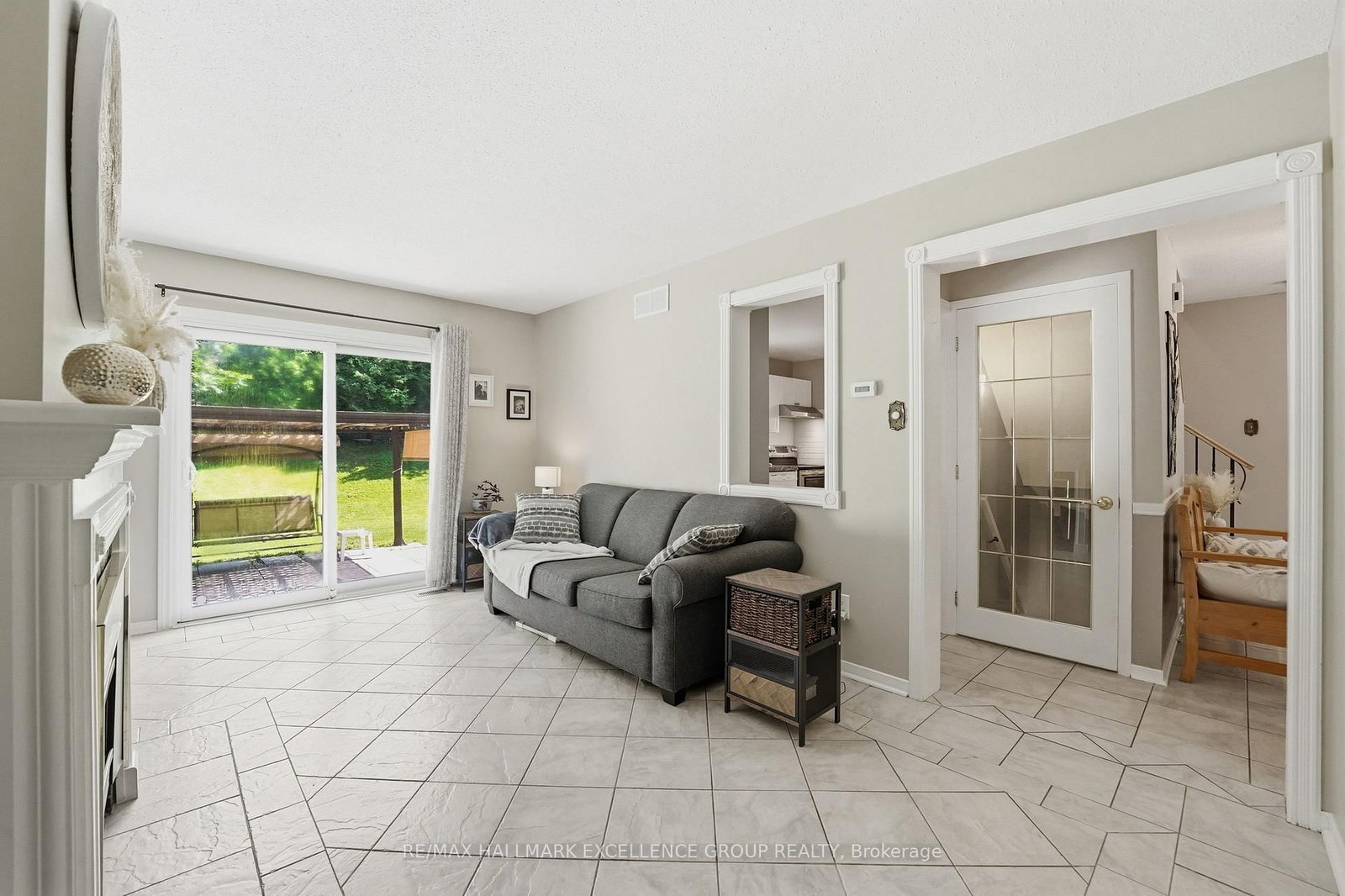 6126 Vineyard Drive • Ottawa, ON photo 19