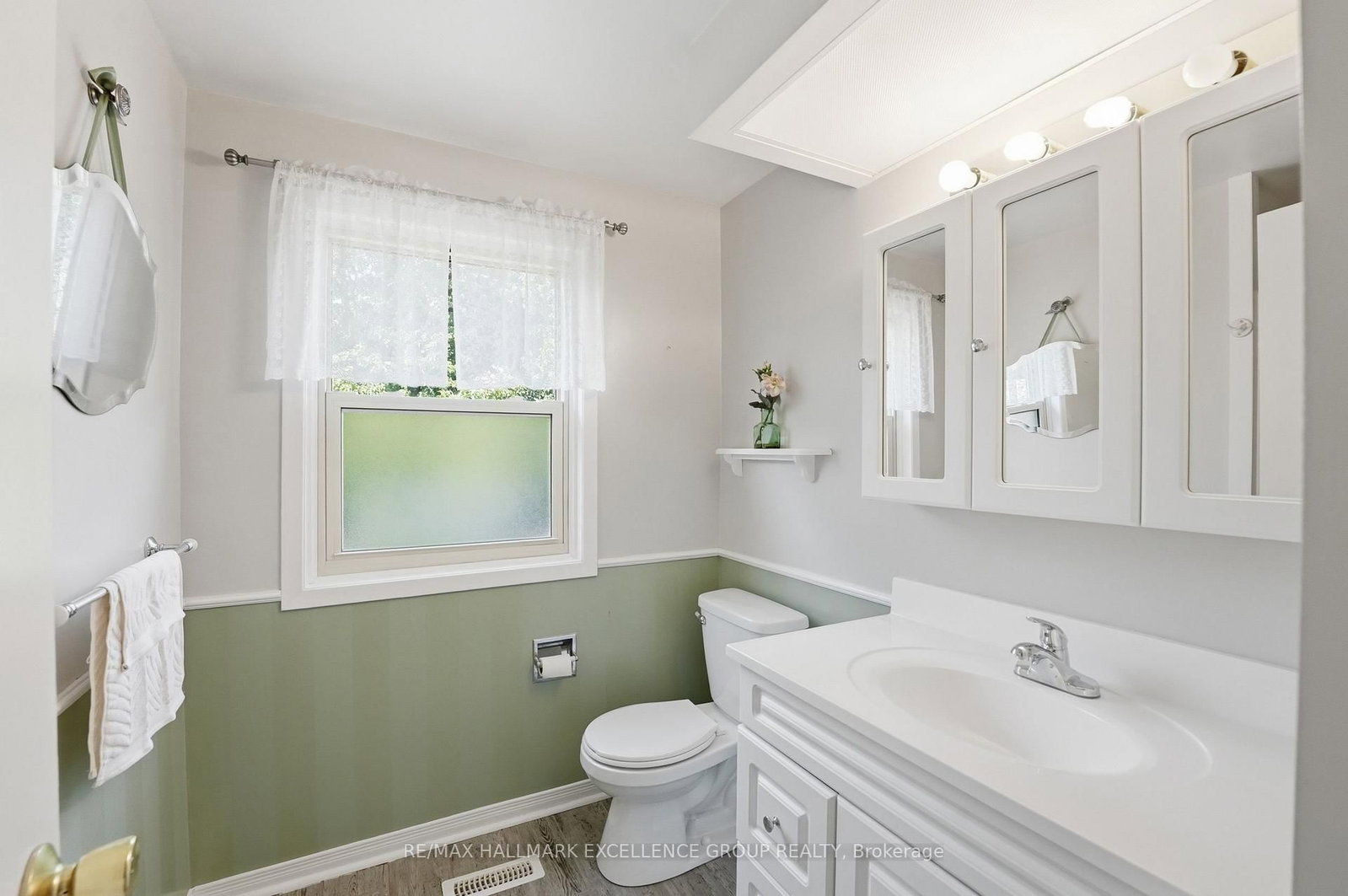 6126 Vineyard Drive • Ottawa, ON photo 27