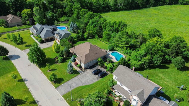 27 Karendale Crescent