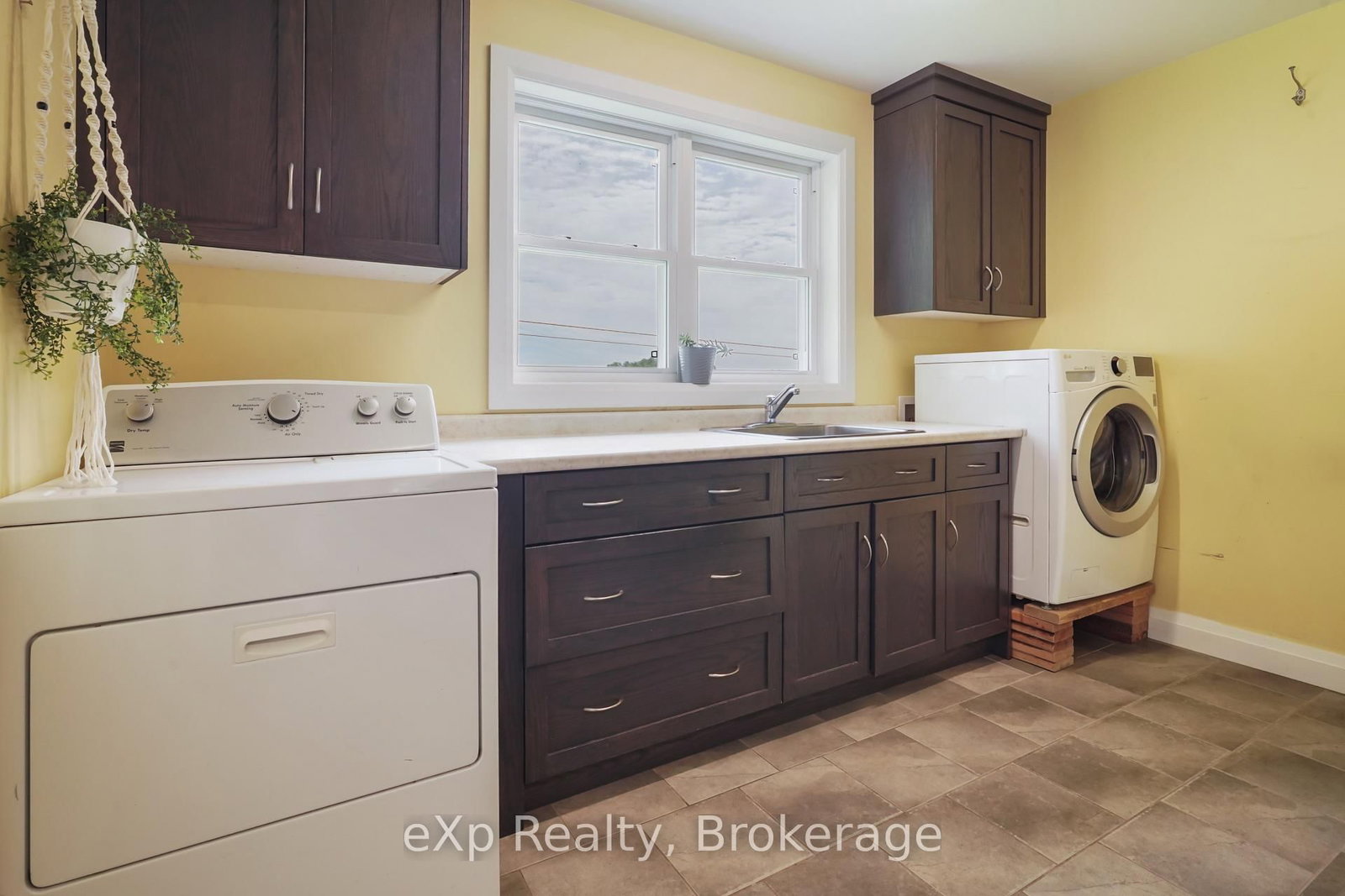 44032 Amberley Road • Howick, ON photo 27