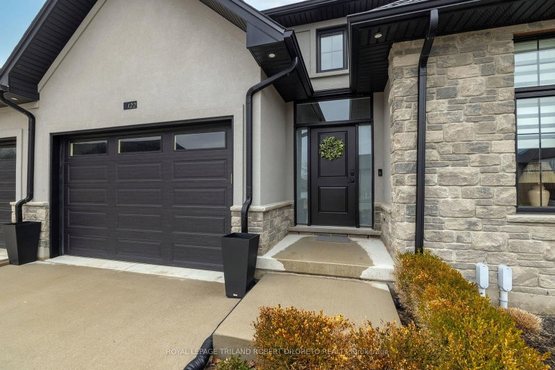 122 - 9861 GLENDON Drive