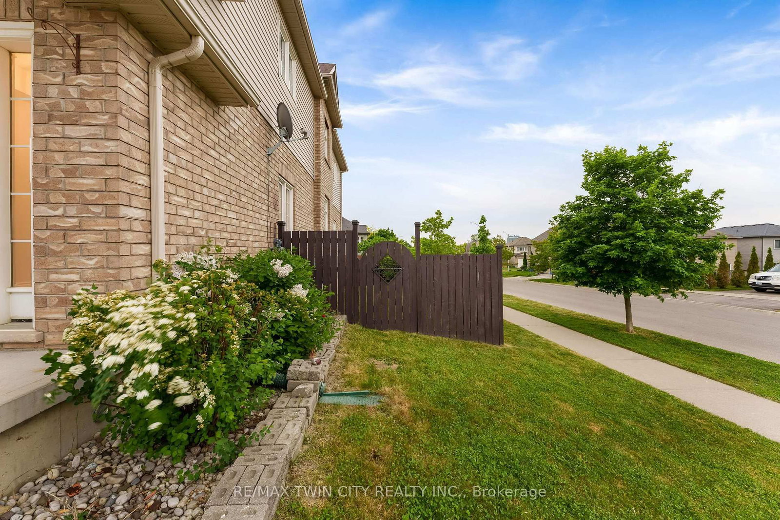 1263 Countrystone Drive • Kitchener, ON photo 41