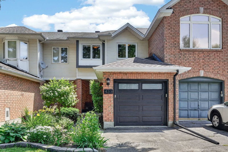 home for sale on 433 Lawler Crescent
