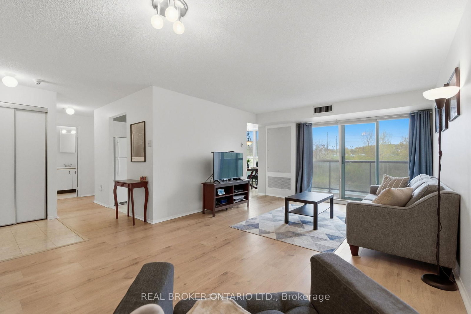 30 Blue Springs Drive • #215 • Waterloo, ON photo 20