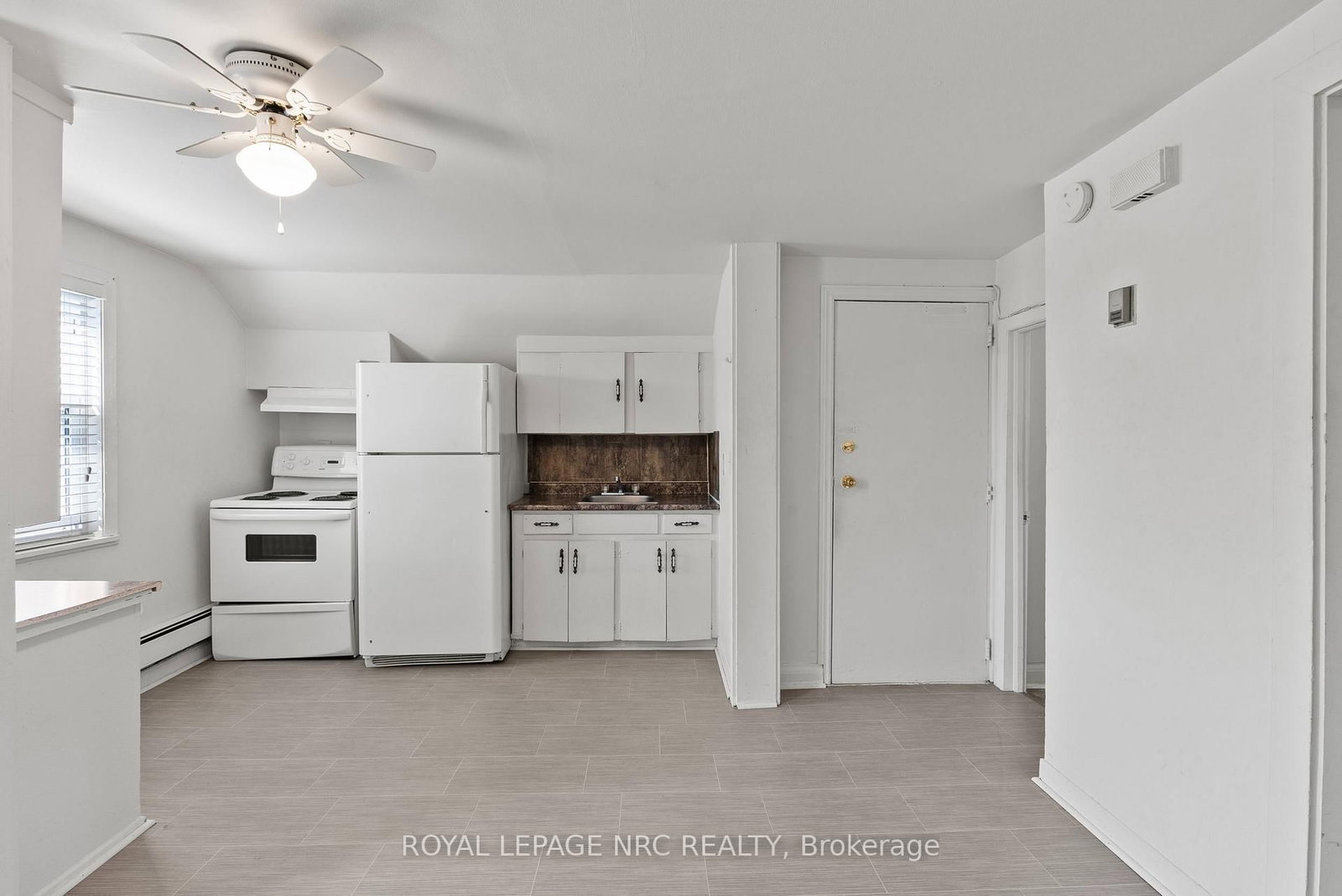42 Leeper Street • St. Catharines, ON photo 16