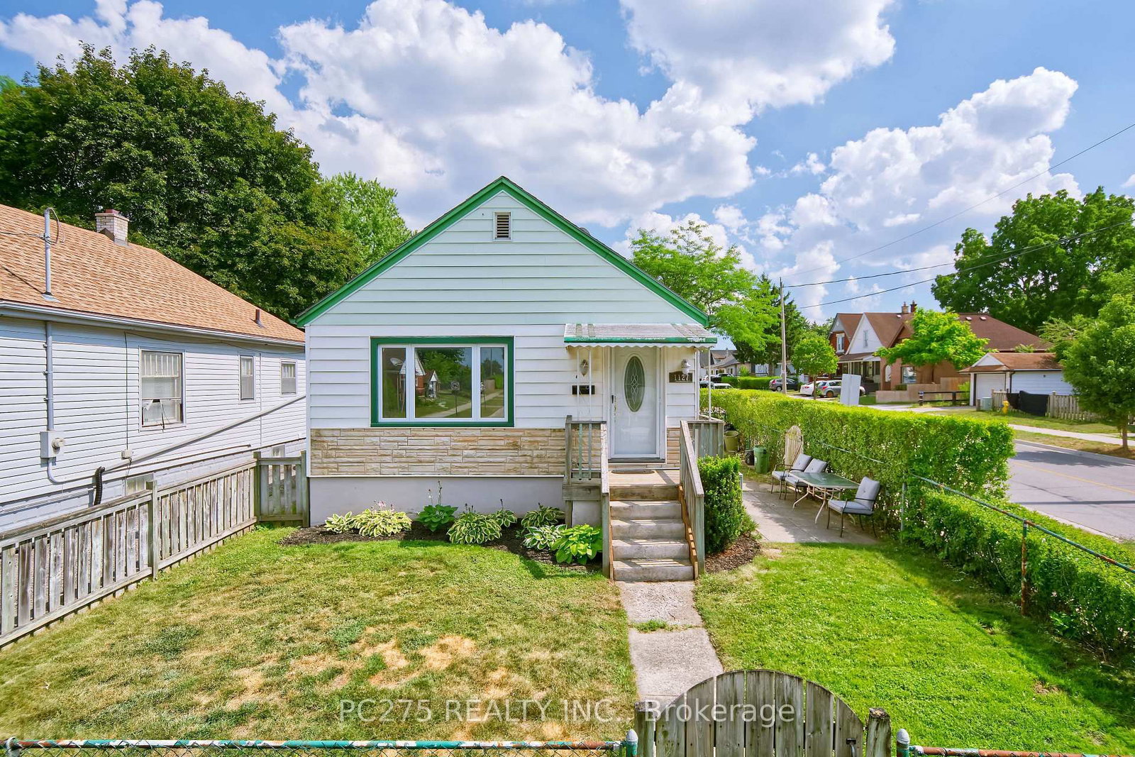 1127 Trafalgar Street, London East
