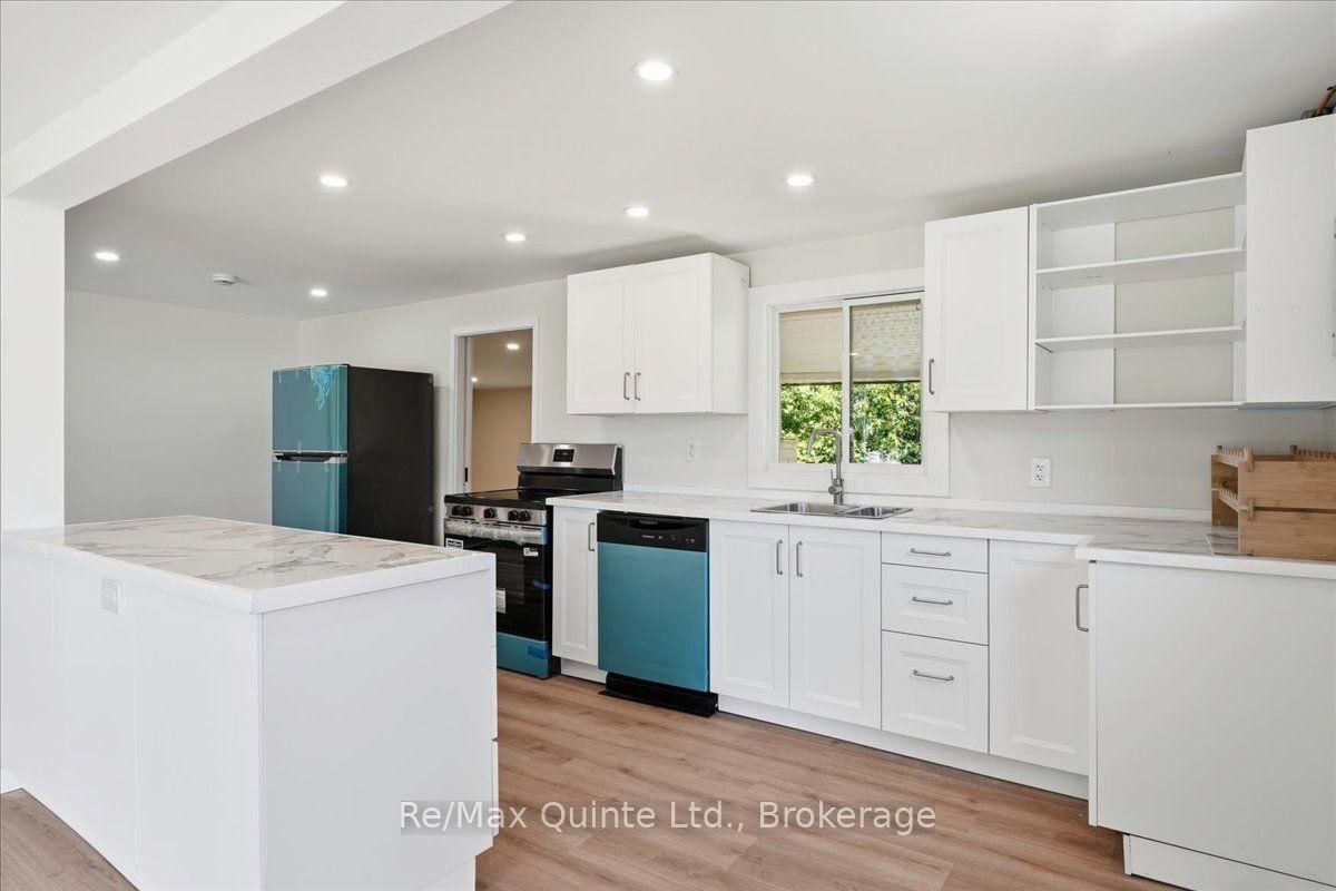 1581 County Rd 10 • Prince Edward County, ON photo 7