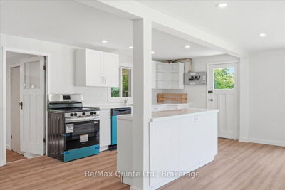 1581 County Rd 10 • Prince Edward County, ON photo 9