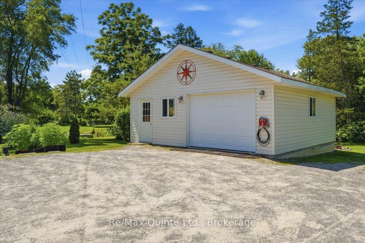 50 County Road 18 • Prince Edward County, ON photo 38