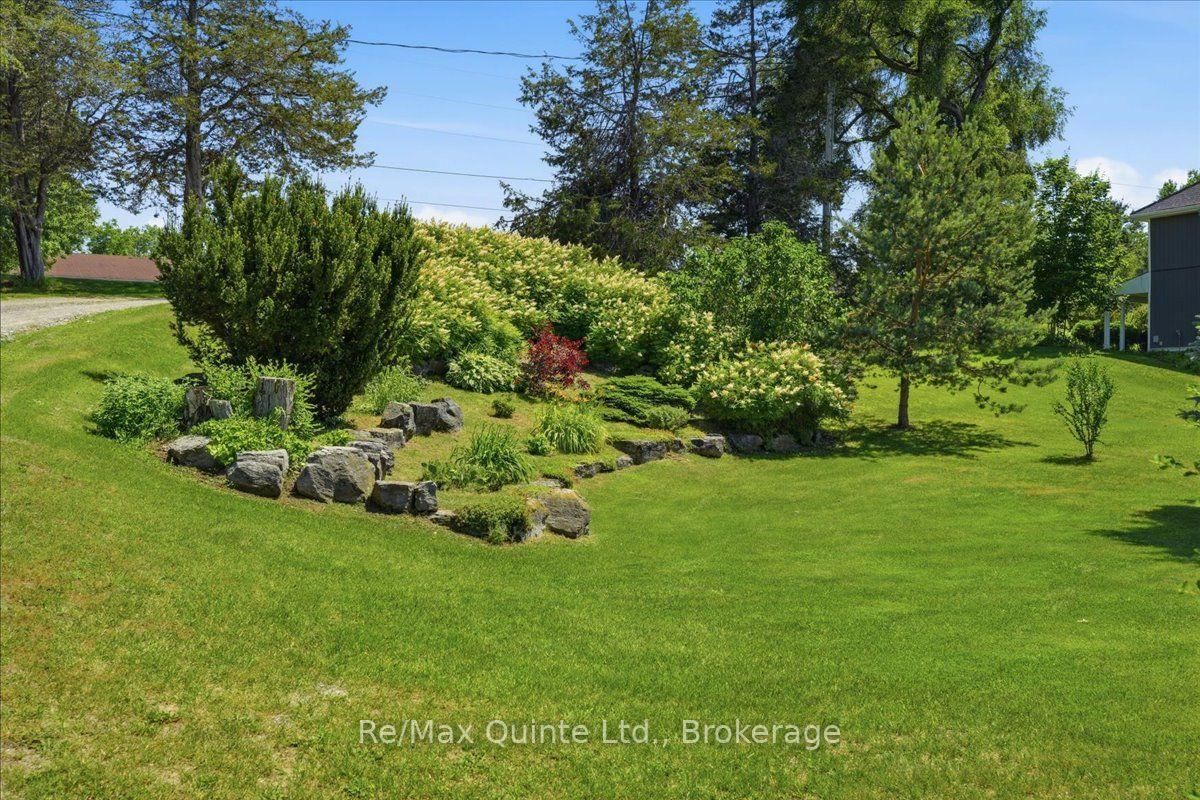 50 County Road 18 • Prince Edward County, ON photo 40