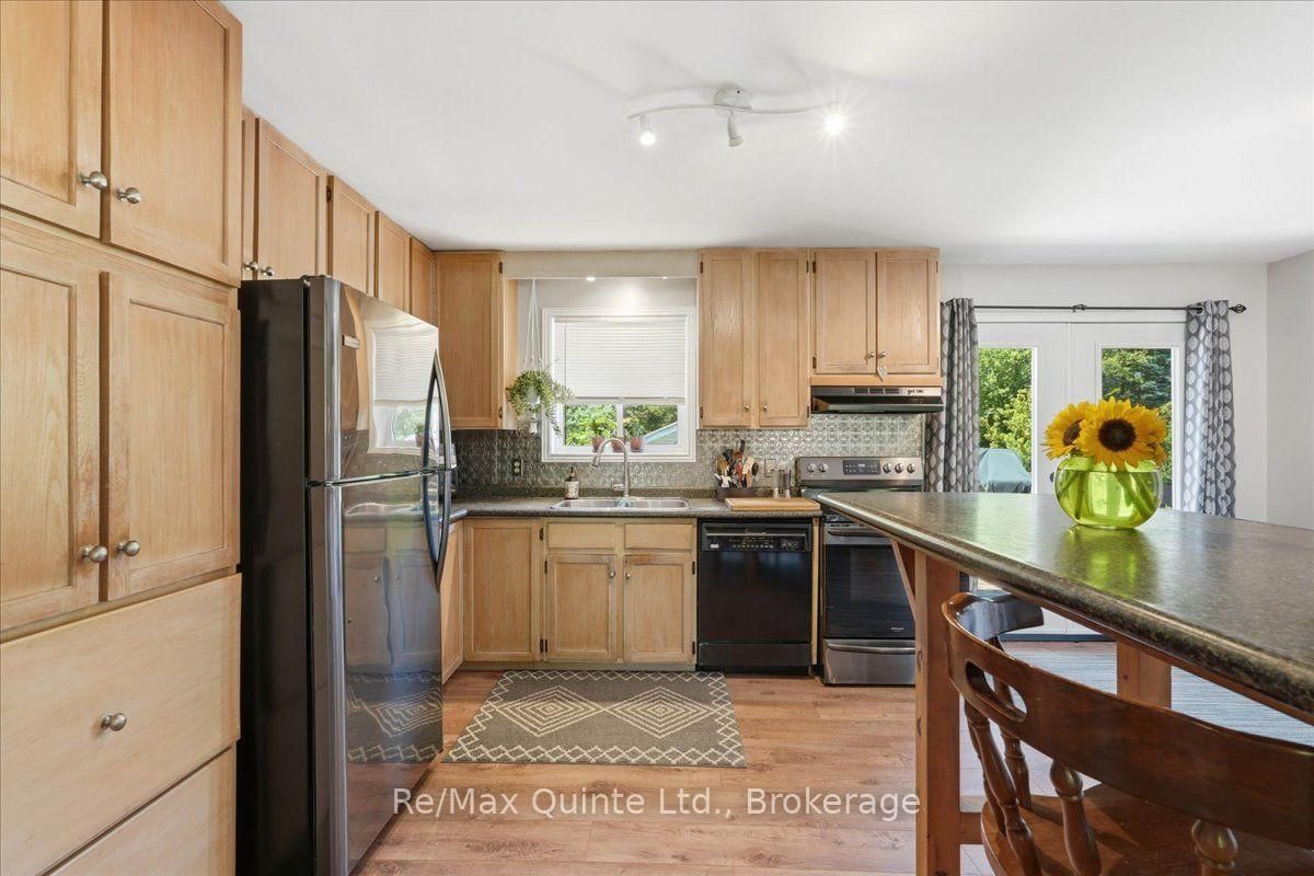 50 County Road 18 • Prince Edward County, ON photo 8