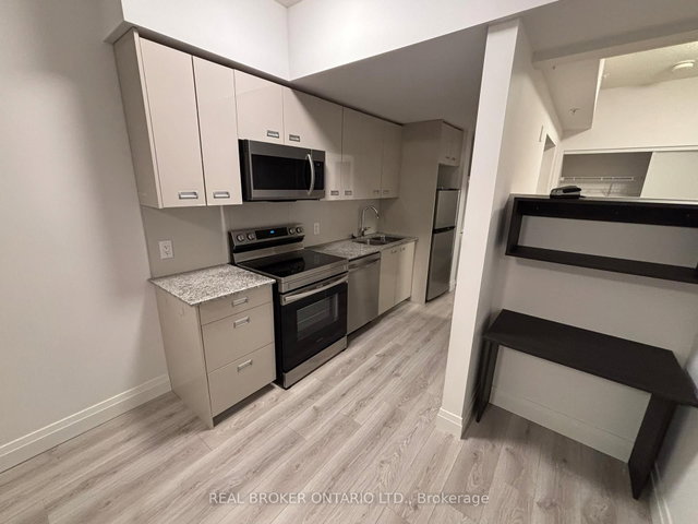 241 - 652 Princess Street E
