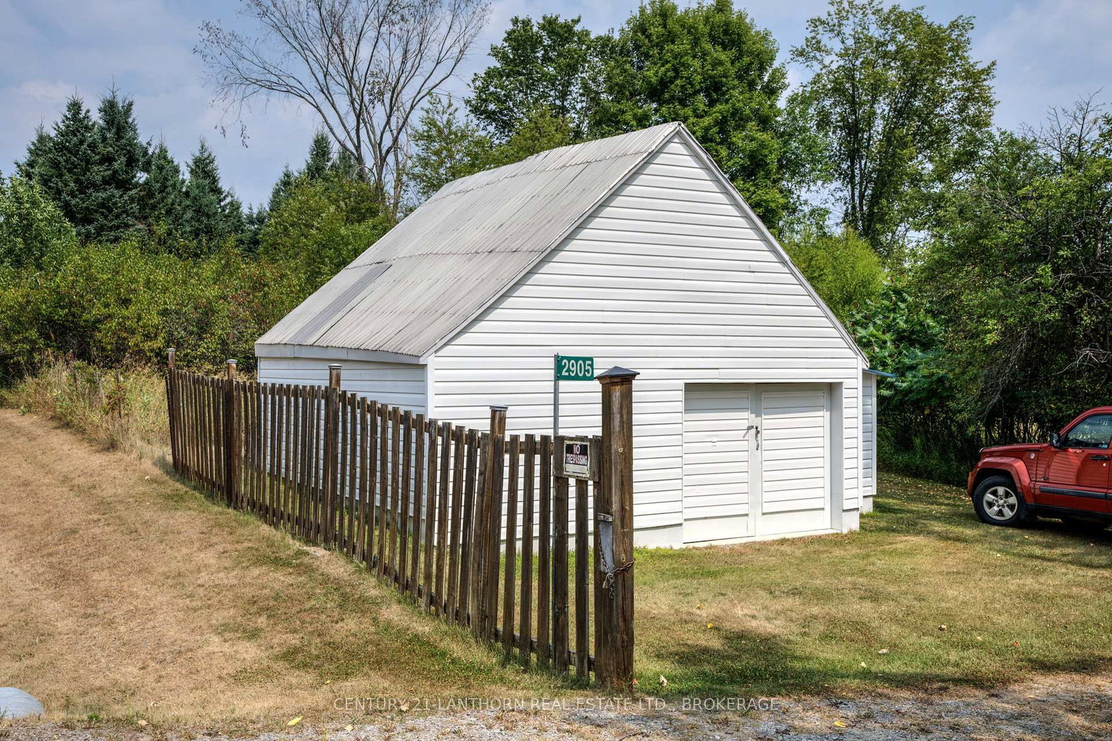 Listing Image 12