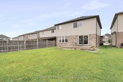 2590 Tokala Trail • London North, ON photo 3