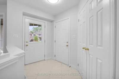 2590 Tokala Trail • London North, ON photo 4