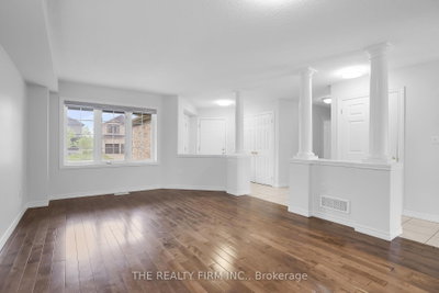 2590 Tokala Trail • London North, ON photo 5