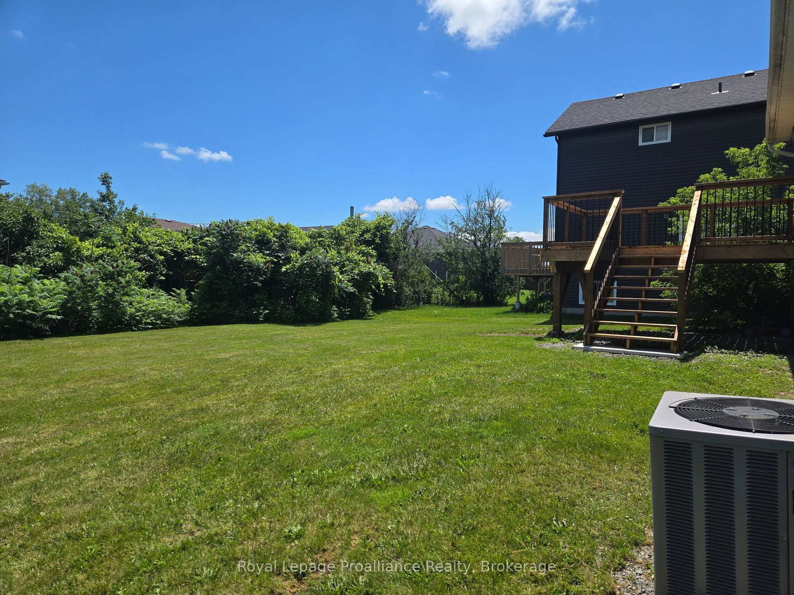 44 Cannifton Road N, Belleville 3