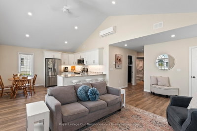 300 Croft Street • #1602 • Port Hope, ON photo 8