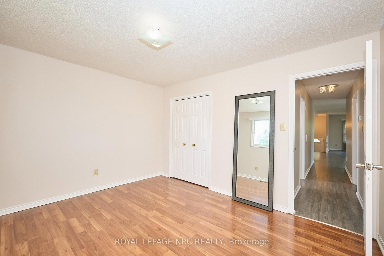 6090 Crimson Drive • Niagara Falls, ON photo 13
