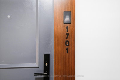 Unit 1701 — 255 Bay Street — photo 6
