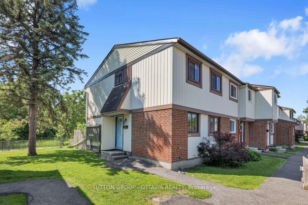 2014 Falkirk Crescent, Ottawa, ON