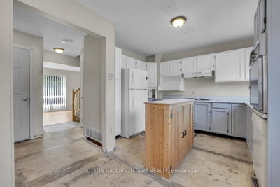 2014 Falkirk Crescent • Ottawa, ON photo 9
