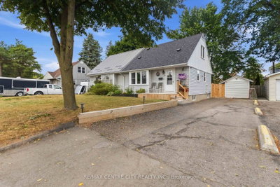 414 Flanders Row — photo 5