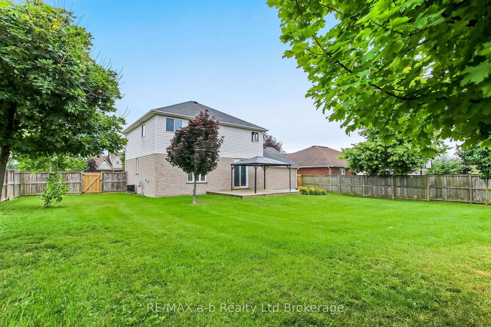 39 Primrose Drive • Tillsonburg, ON photo 6