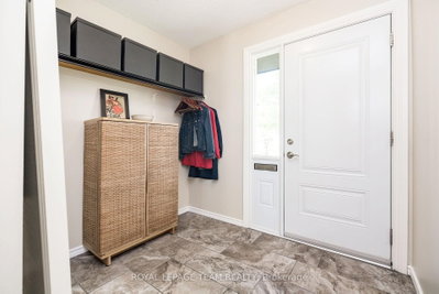 126 McClintock Way — photo 3
