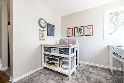 126 McClintock Way — more photos