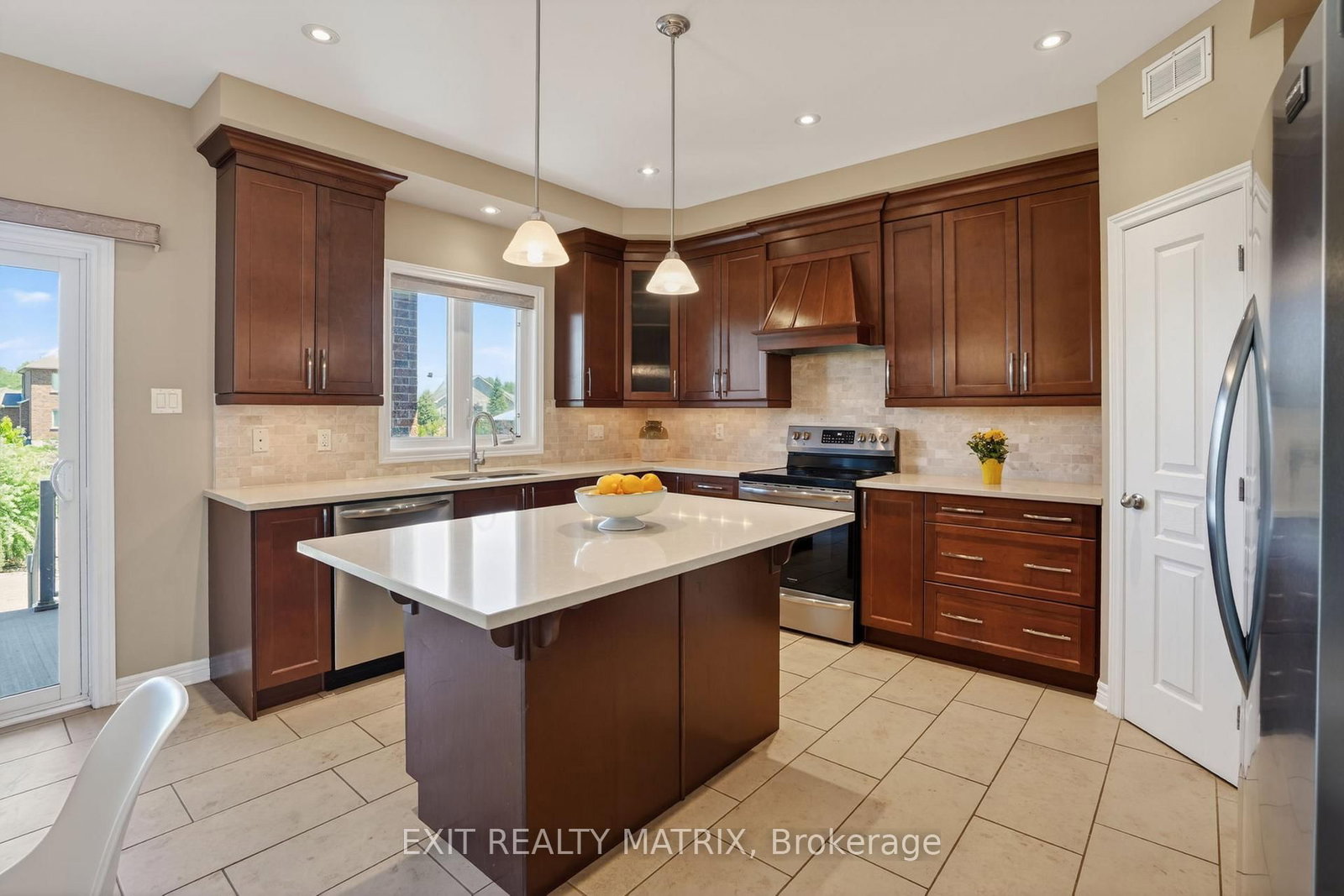1525 Rangeland Avenue • Ottawa, ON photo 15