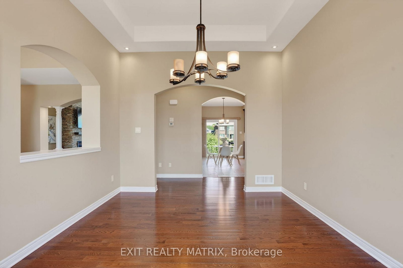 1525 Rangeland Avenue • Ottawa, ON photo 20