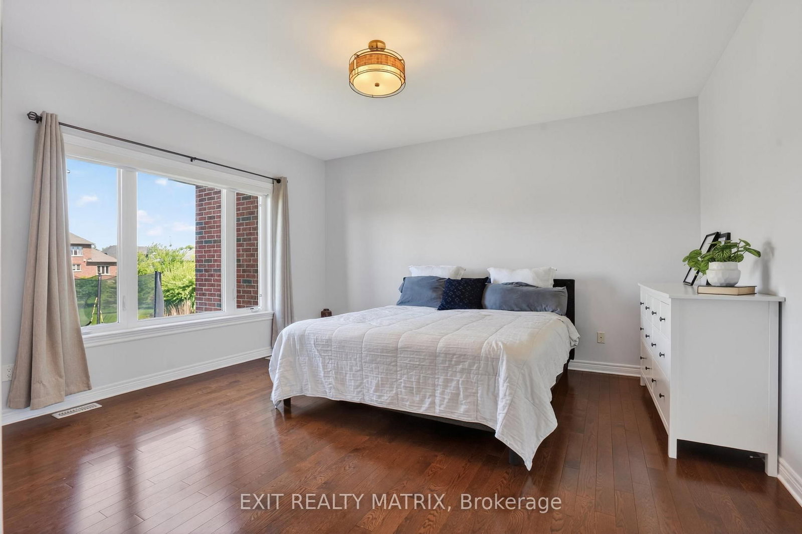 1525 Rangeland Avenue • Ottawa, ON photo 21
