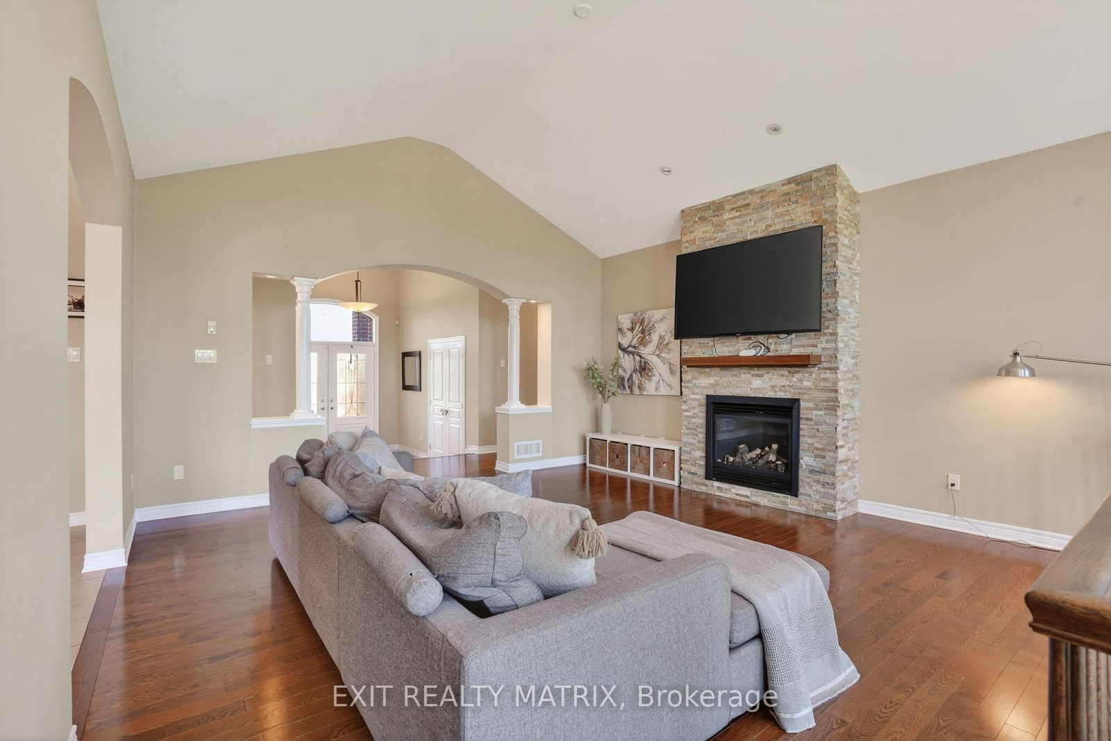 1525 Rangeland Avenue • Ottawa, ON photo 8