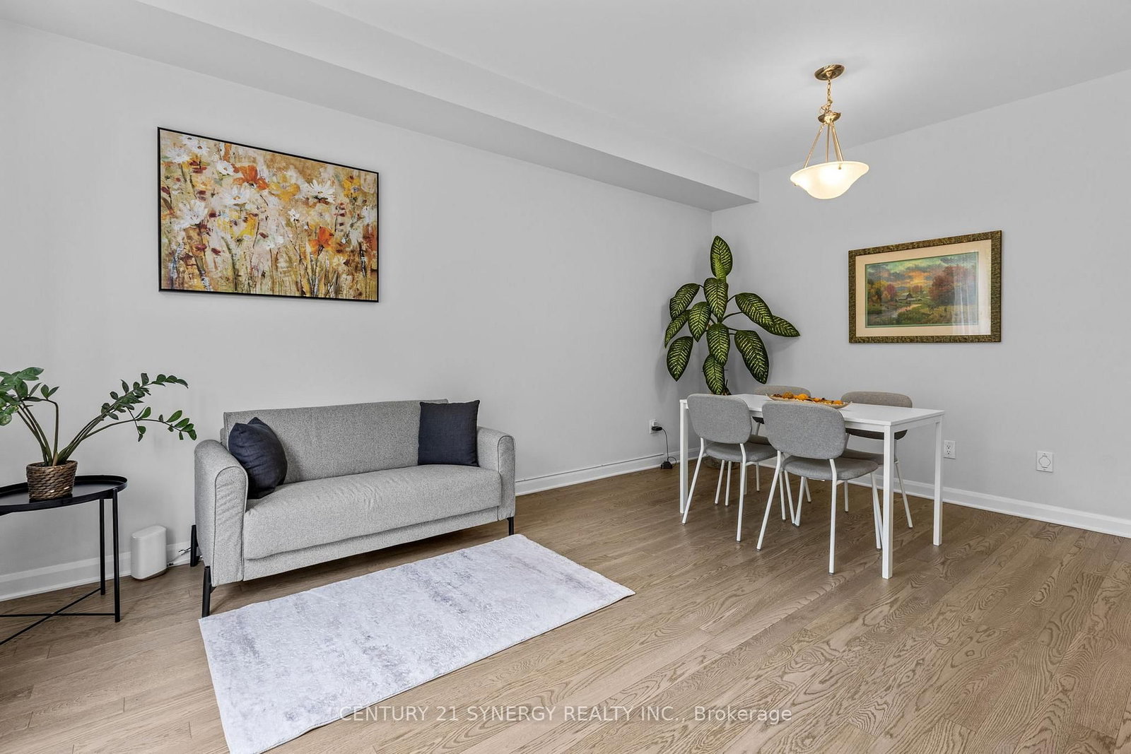 112 Attwell Private • Ottawa, ON photo 11