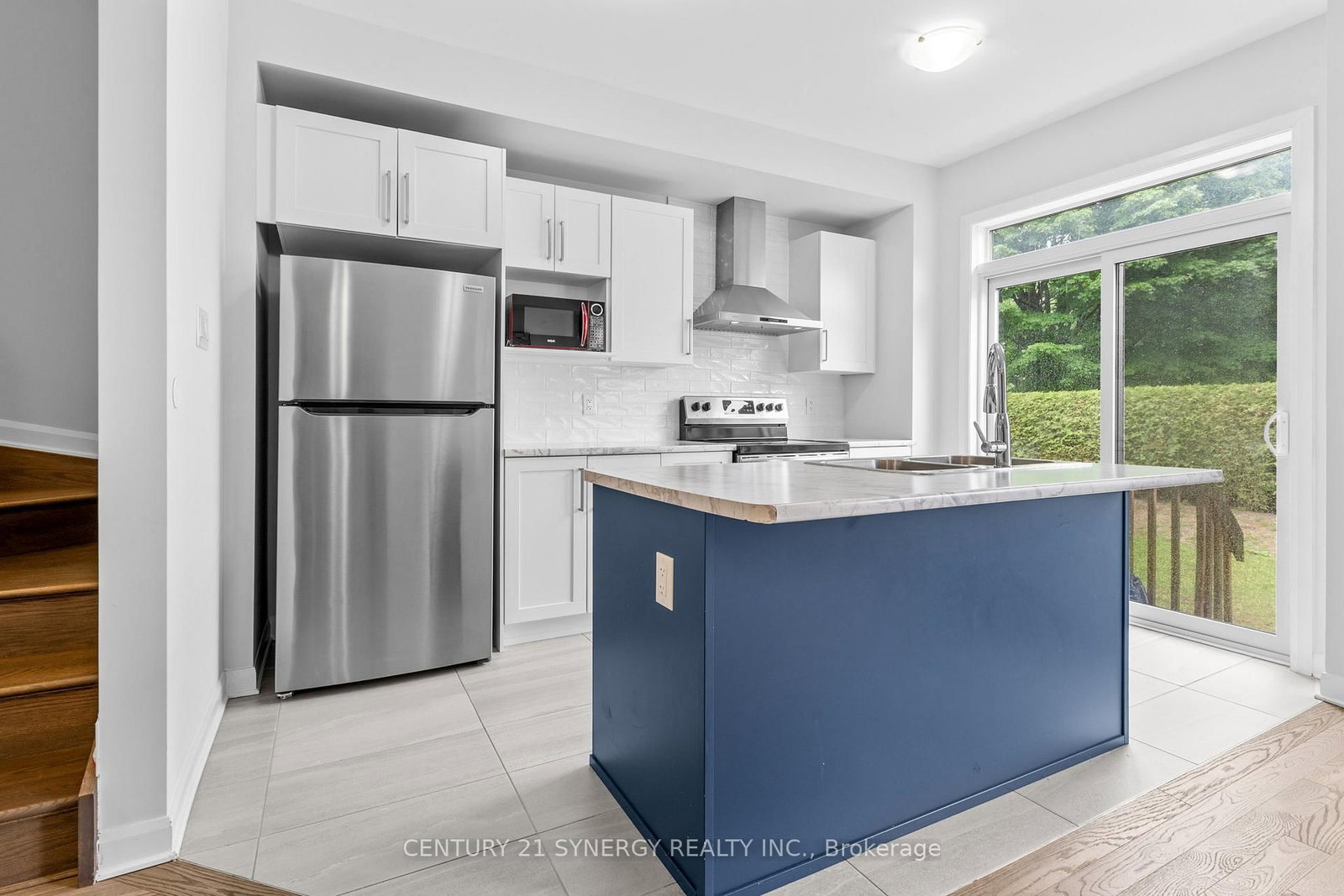 112 Attwell Private • Ottawa, ON photo 15