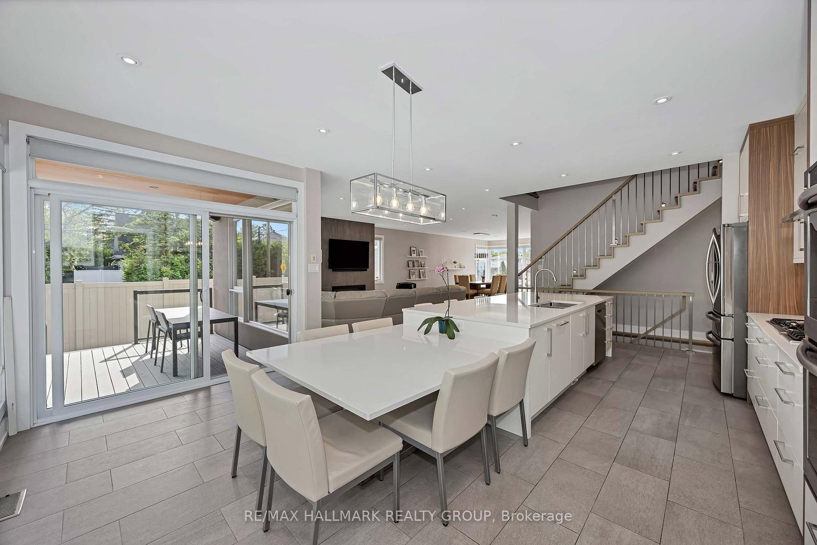 88 Withrow Avenue • Ottawa, ON photo 12