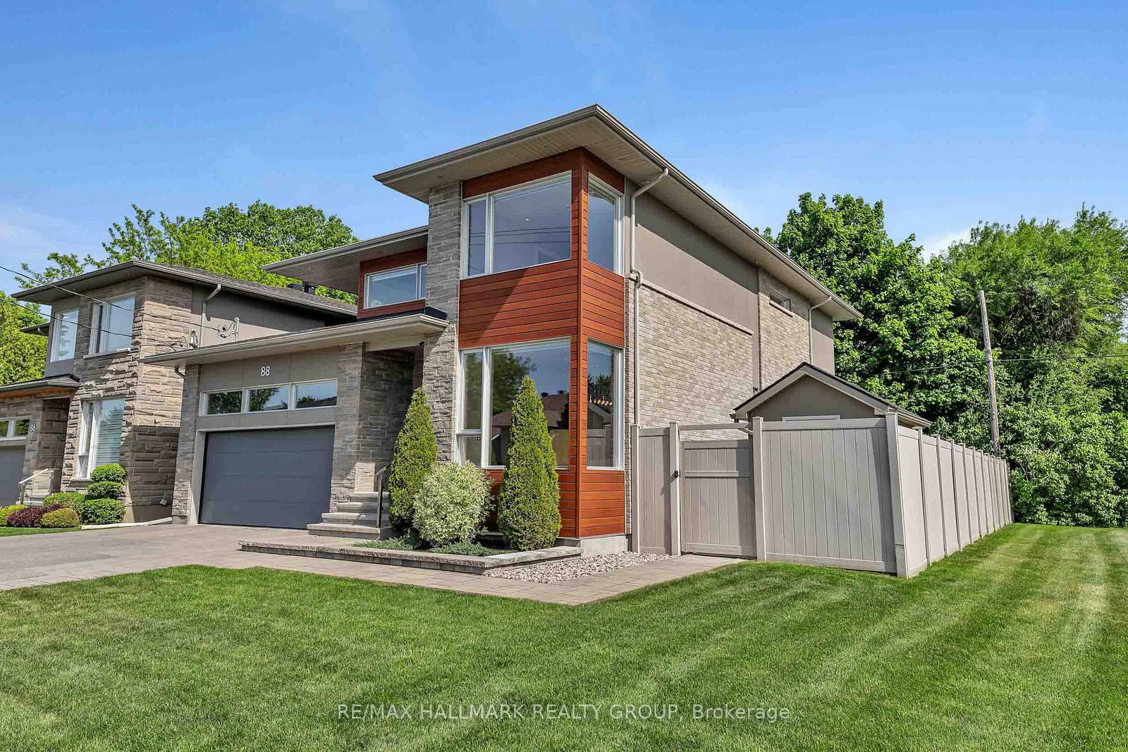 88 Withrow Avenue • Ottawa, ON photo 3