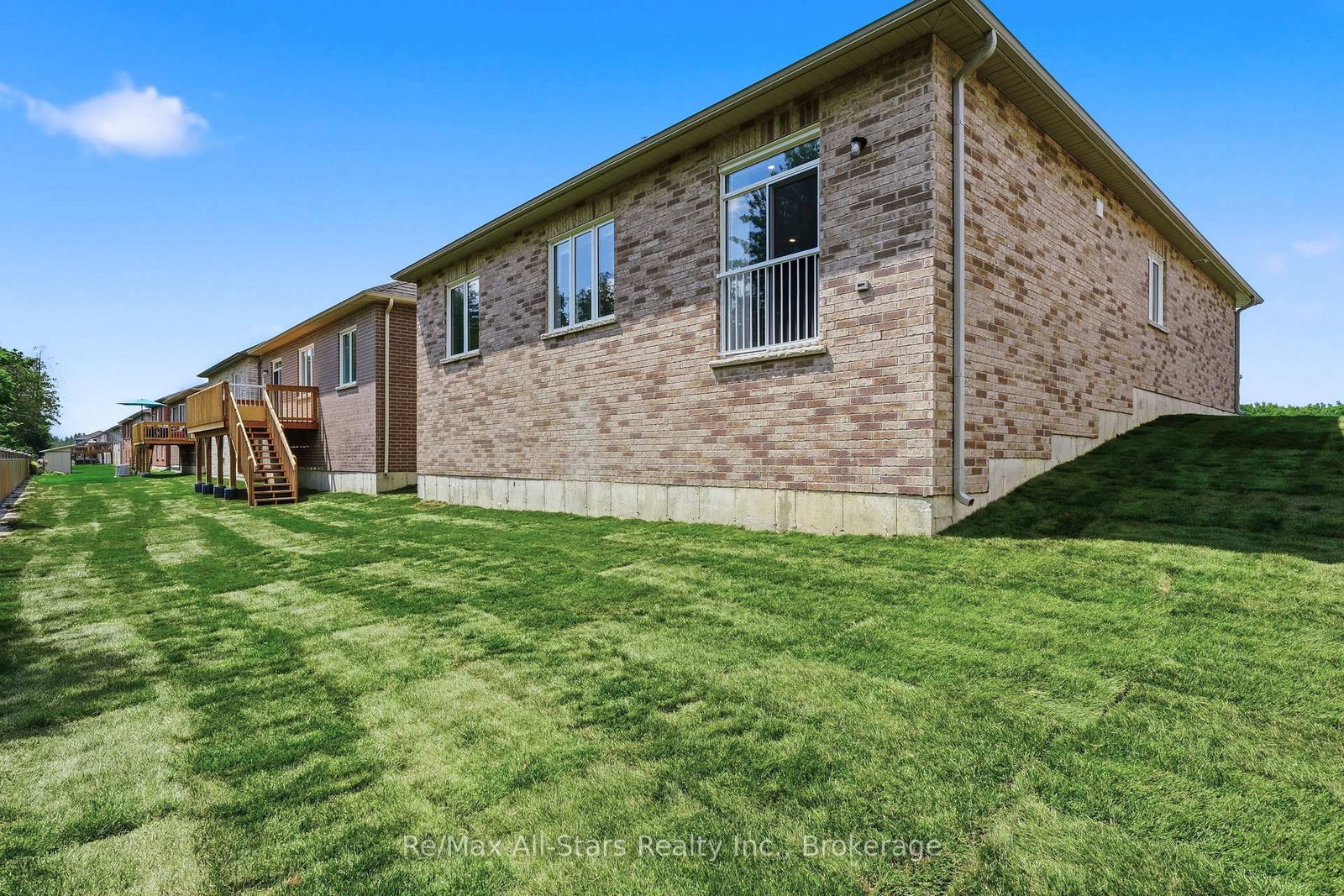 67 Hillcroft Way • Kawartha Lakes, ON photo 22