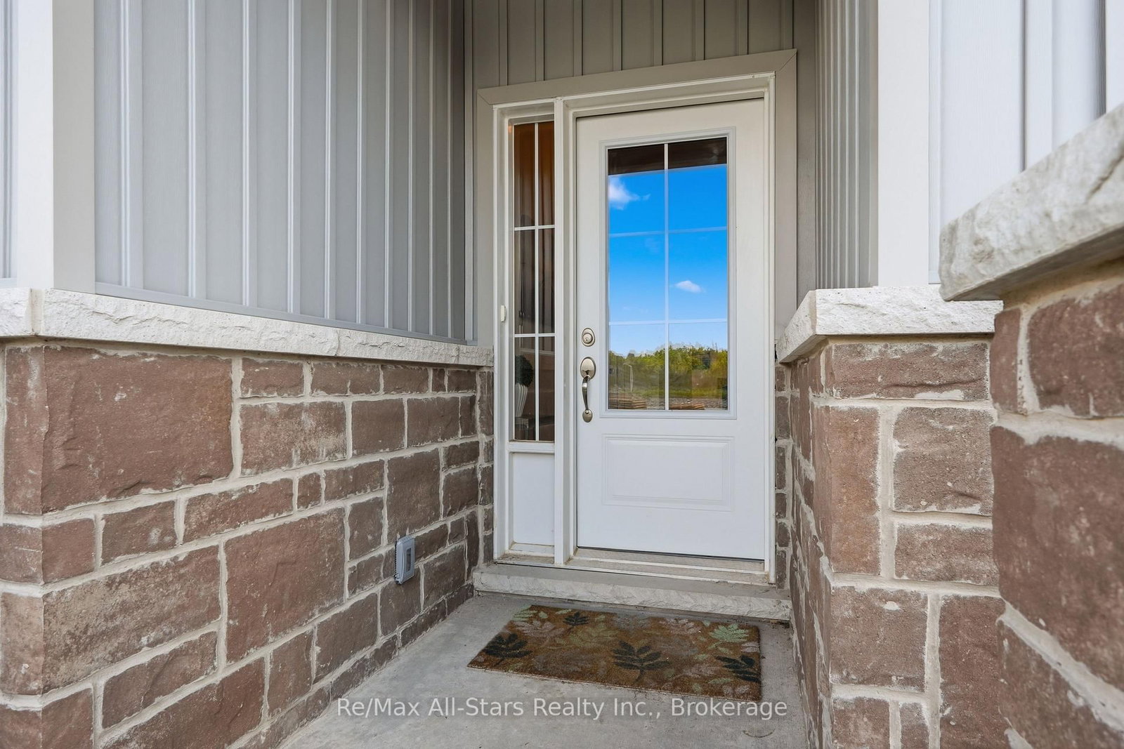 67 Hillcroft Way • Kawartha Lakes, ON photo 6