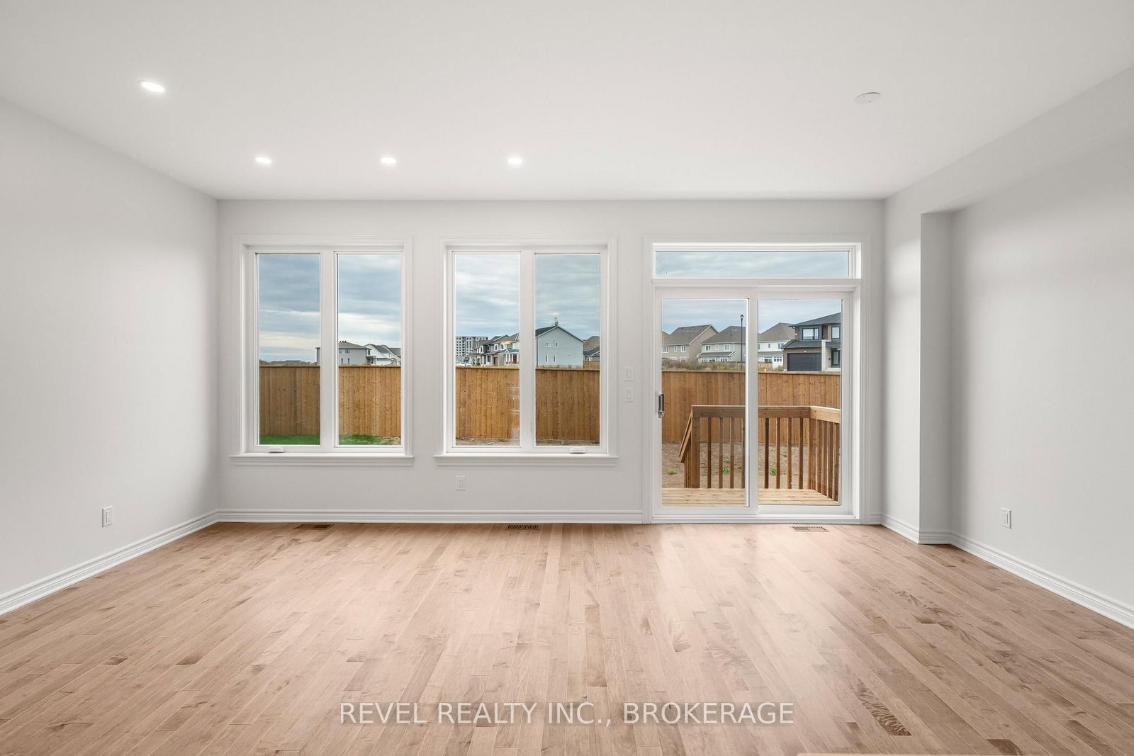1075 Barrow Avenue • Kingston, ON photo 12