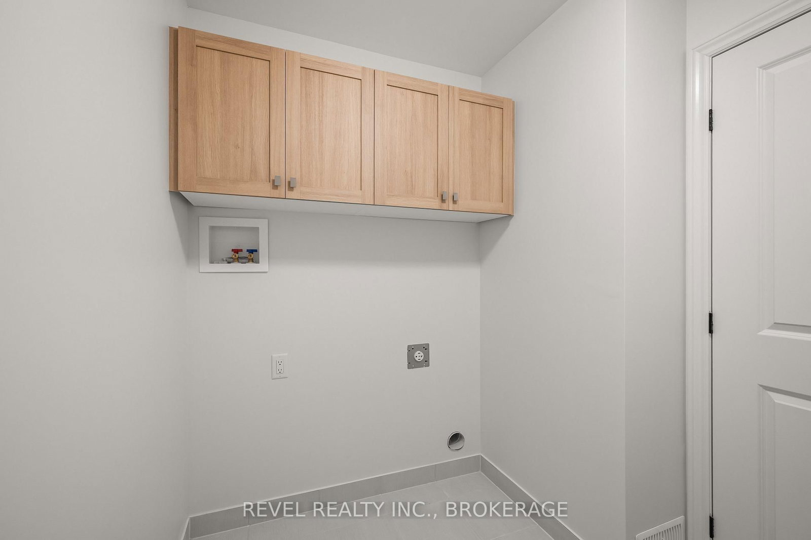 1075 Barrow Avenue • Kingston, ON photo 24