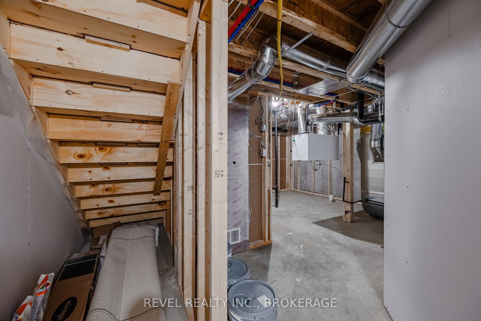 1075 Barrow Avenue • Kingston, ON photo 32