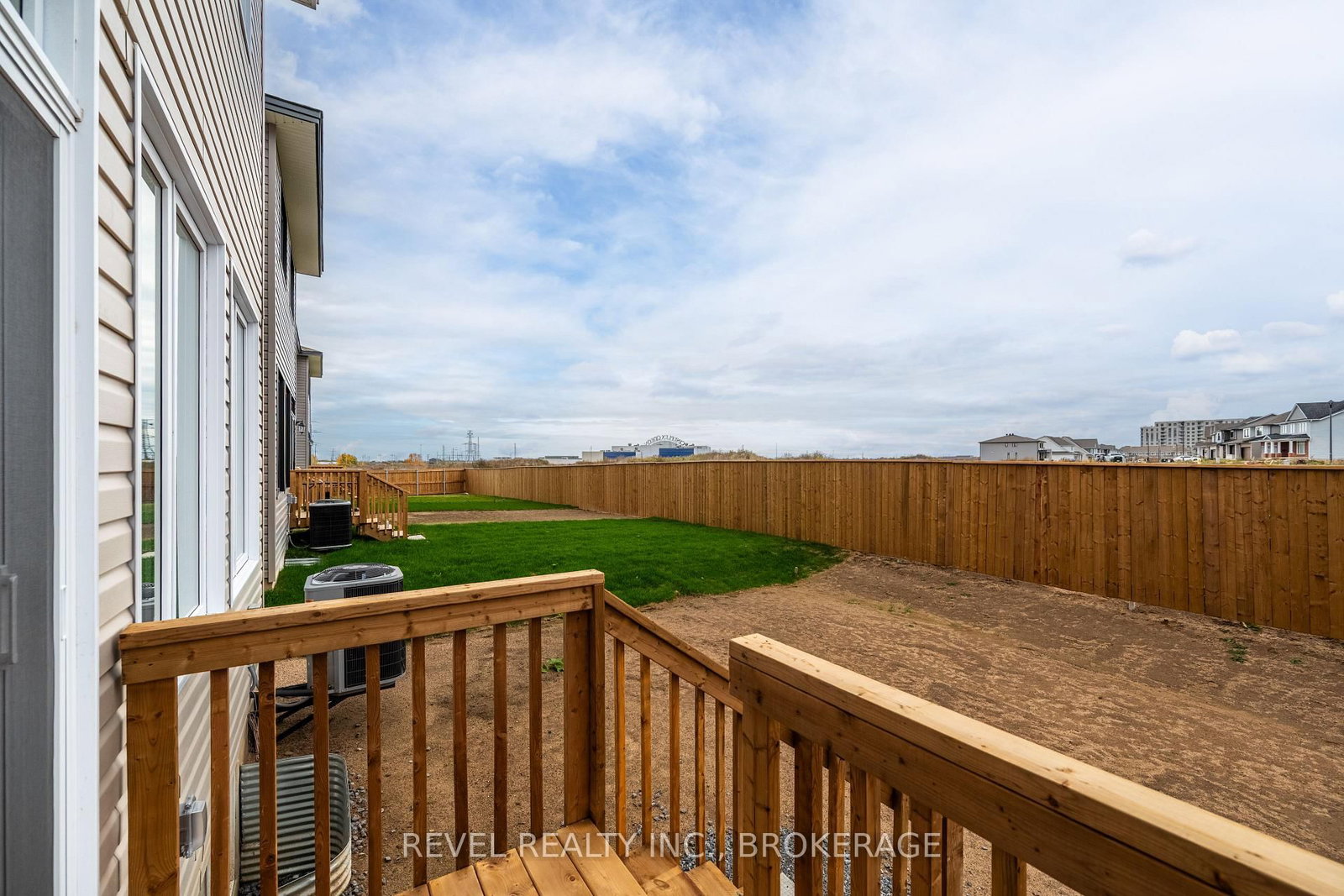 1075 Barrow Avenue • Kingston, ON photo 37