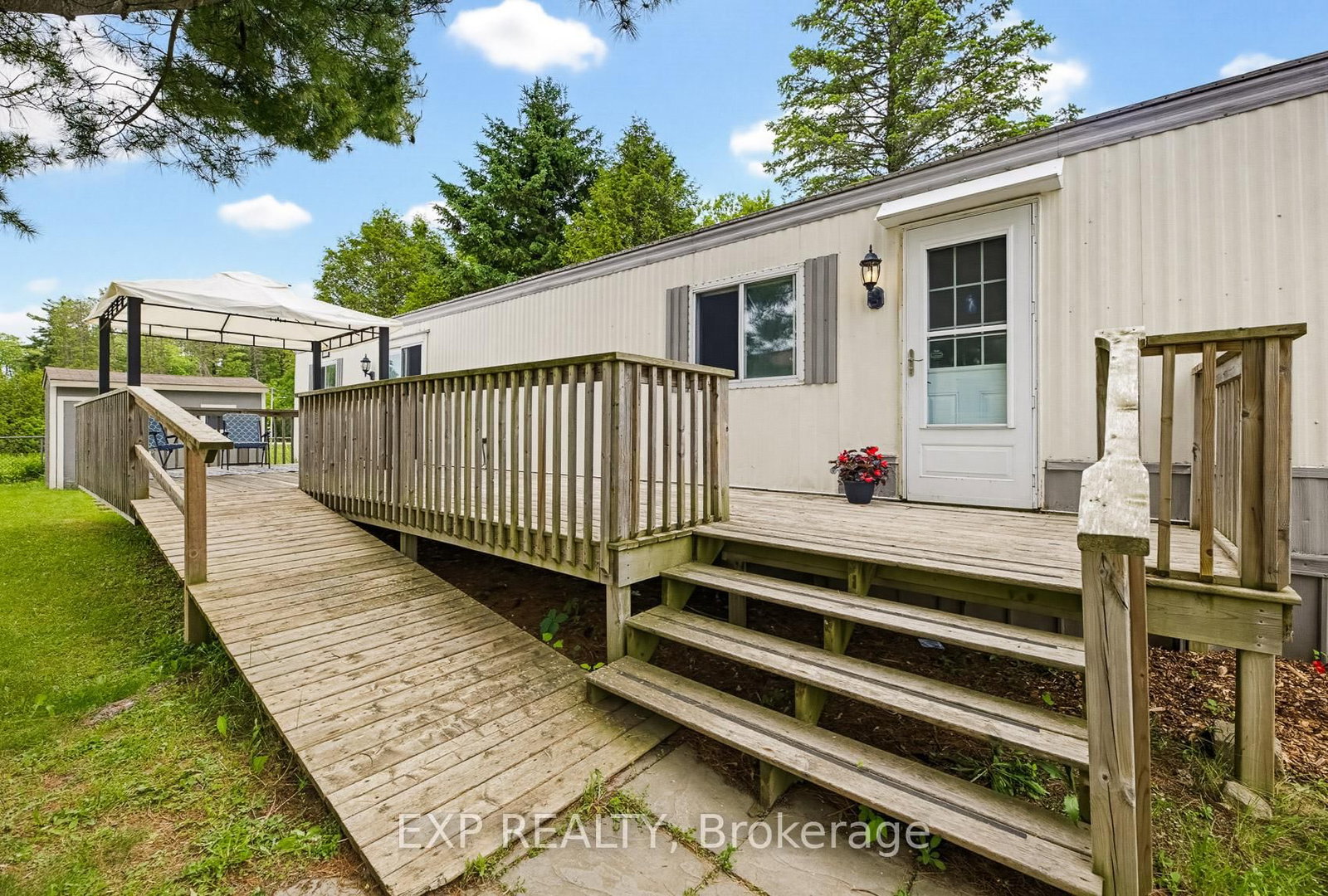 23 Heather Avenue • Erin, ON photo 1