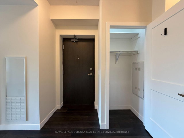 701 - 15 Queen Street S